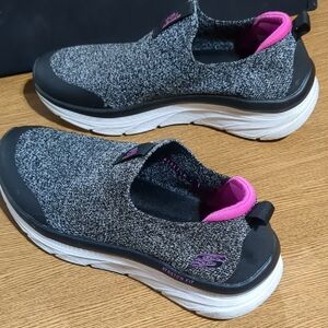 Skechers Gray and Pink Slip-On Sneakers with Knit Fabric